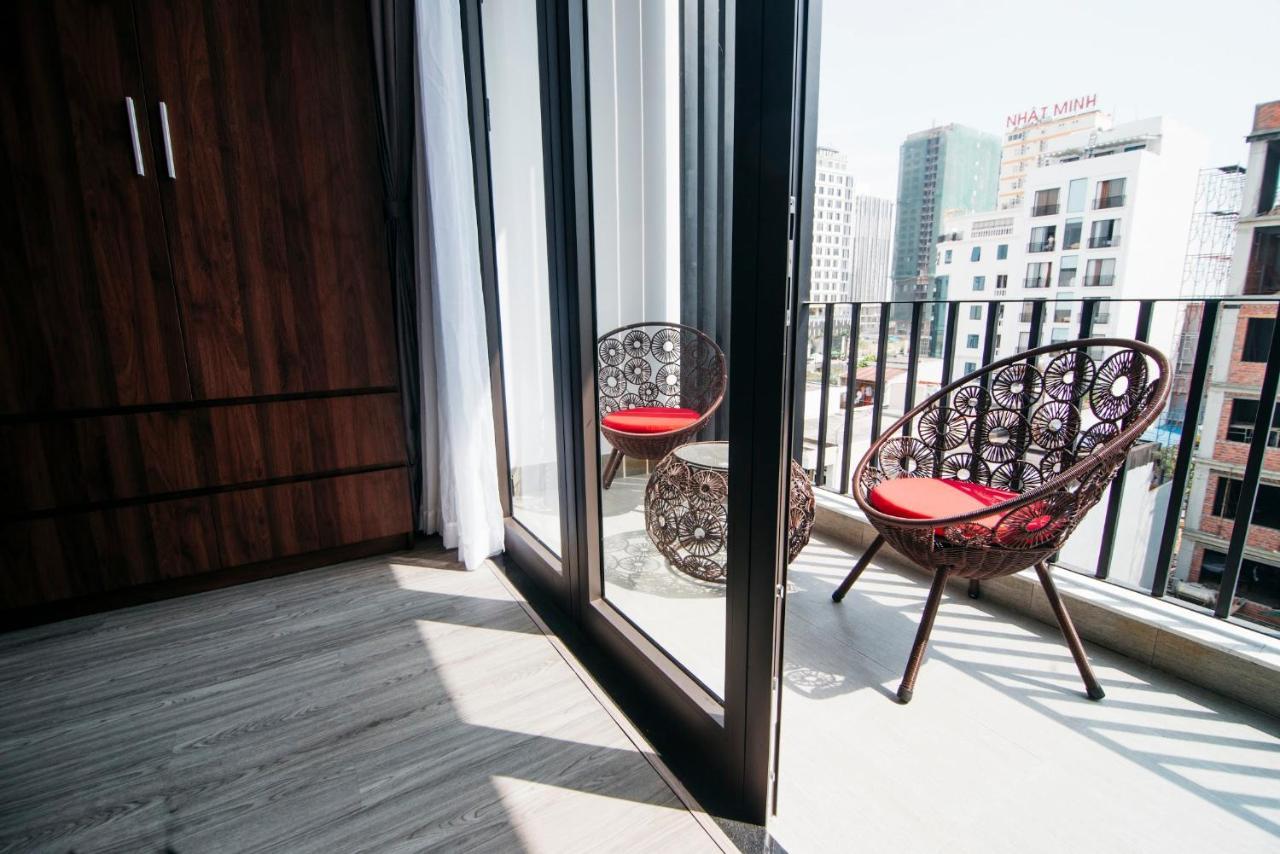 Royal Lion Hotel & Apartment ダナン市 エクステリア 写真