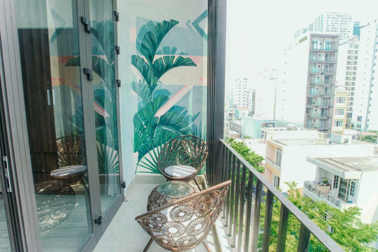 Royal Lion Hotel & Apartment ダナン市 エクステリア 写真