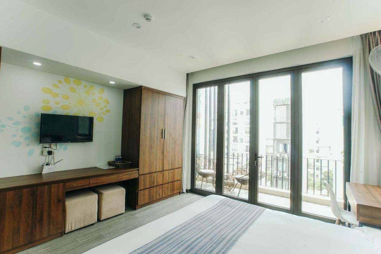 Royal Lion Hotel & Apartment ダナン市 エクステリア 写真