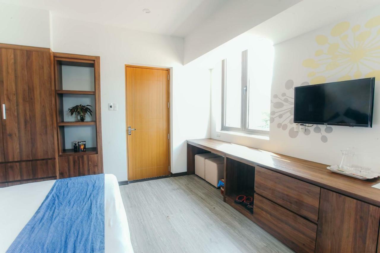 Royal Lion Hotel & Apartment ダナン市 エクステリア 写真
